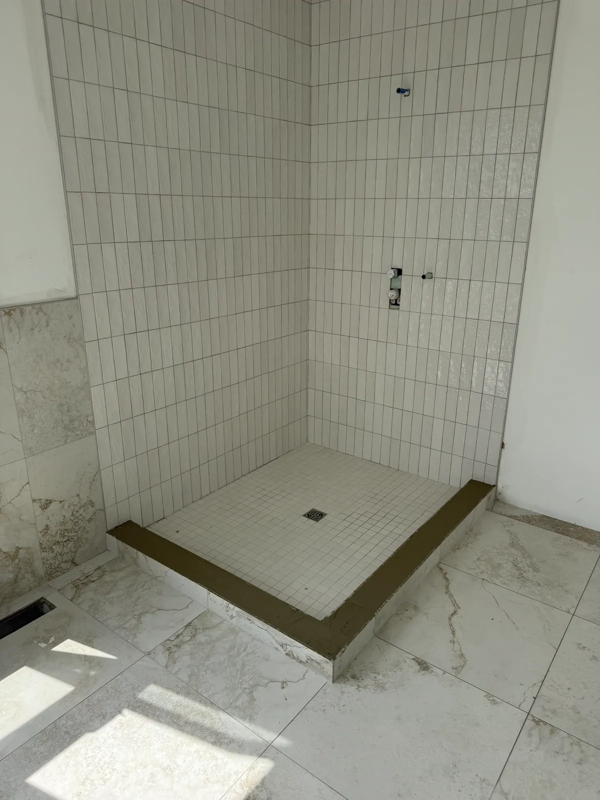 Barrier-Free Shower Guide: Planning an Accessible Bathroom